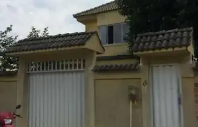 Casa em condomínio fechado com 3 quartos à venda na rua zenetildes alves meira, vargem grande, rio de janeiro por r$ 479.900
