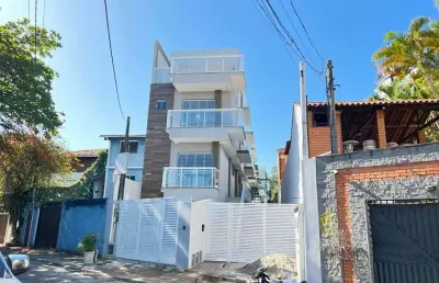 Casa em condomínio fechado com 3 quartos à venda na rua joaquim tourinho, pechincha, rio de janeiro, 175 m2 por r$ 735.000