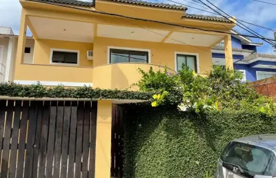Casa em condomínio fechado com 5 quartos à venda na estrada dos bandeirantes, vargem pequena, rio de janeiro, 260 m2 por r$ 750.000