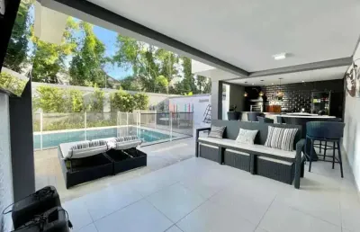 Casa em condomínio fechado com 5 quartos à venda na estrada vereador alceu de carvalho, vargem grande, rio de janeiro, 370 m2 por r$ 3.499.900