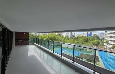 Mansão bellagio - alphaville 1, 221m², 4 suítes, varanda gourmet, 4 vagas com depósito