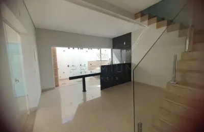 Casa com 3 quartos à venda no novo mundo, uberlândia  por r$ 440.000
