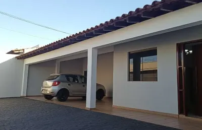 Casa com 3 quartos à venda na cidade jardim, uberlândia  por r$ 890.000
