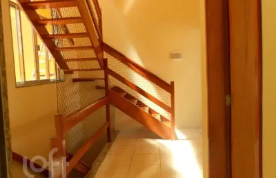 Casa com 3 quartos à venda na sabino barroso, 326, vila valqueire, rio de janeiro por r$ 500.000