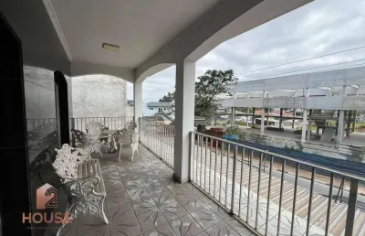 Casa com 4 dormitórios para alugar, 250 m² por r$ 4.500,00/mês - centro - arujá/sp