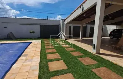 Casa com 3 quartos à venda na Cidade Jardim, Uberlândia 