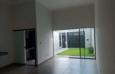 Casa com 2 quartos à venda no Jardim Holanda, Uberlândia 