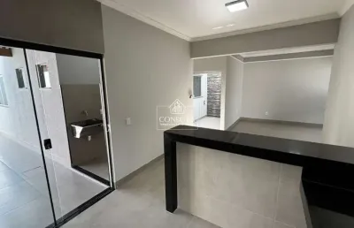 Casa com 3 quartos à venda no Jardim Europa, Uberlândia 