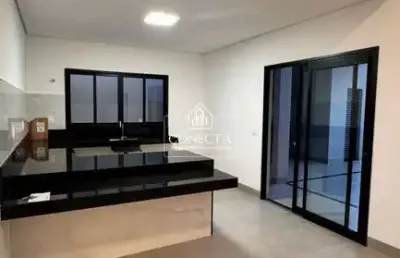 Casa com 3 quartos à venda no Aclimação, Uberlândia 