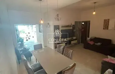 Casa com 3 quartos à venda no Novo Mundo, Uberlândia 