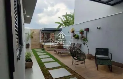 Casa com 3 quartos à venda na Cidade Jardim, Uberlândia 