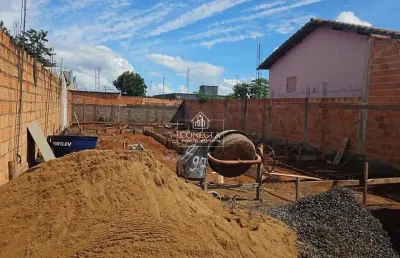 Casa com 2 quartos à venda no Shopping Park, Uberlândia 
