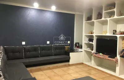 Casa com 3 quartos à venda no Conjunto Alvorada, Uberlândia 