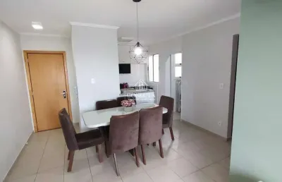 Apartamento com 2 quartos para alugar no Vigilato Pereira, Uberlândia 