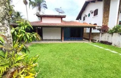 Casa com 2 quartos à venda na rua são paulo, 429, praia da lagoinha, ubatuba por r$ 550.000
