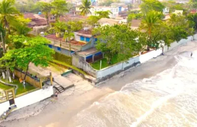 Localização excepcional em condomínio na praia do sape, ubatuba-sp: 4 quartos, 4 suítes, 2 salas, 5 banheiros, 4 vagas de garagem, 282m².