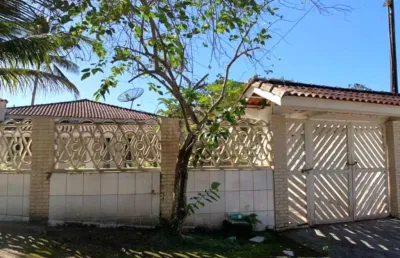 Casa em condomínio fechado com 4 quartos à venda na rua das rosas esquina com girassois, 97, praia da lagoinha, ubatuba por r$ 1.000.000