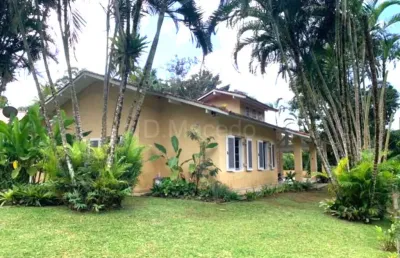 Casa em condomínio fechado com 4 quartos à venda na rua catleya (jardim costa azul), 16, praia dura, ubatuba por r$ 1.300.000