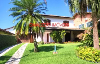 Casa em condomínio fechado com 4 quartos à venda na rua fortaleza, 355, praia da lagoinha, ubatuba por r$ 2.600.000