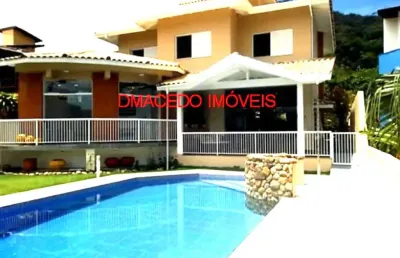 Casa em condomínio fechado com 3 quartos à venda na rua sabiá, 2183, praia da lagoinha, ubatuba, 243 m2 por r$ 2.100.000
