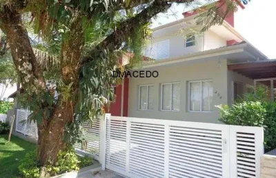 Casa em condomínio fechado com 4 quartos para alugar na rua mar virado, 404, praia da lagoinha, ubatuba por r$ 1.200 por dia