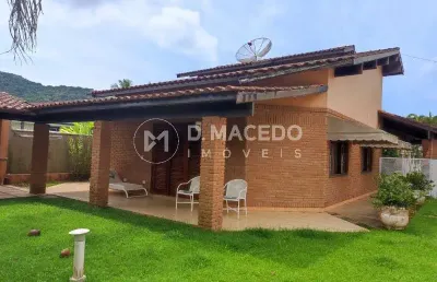 Casa com 4 quartos para alugar na rua ilhabela, praia da lagoinha, ubatuba por r$ 900 por dia