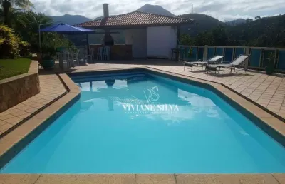 Casa com 3 dormitórios à venda, 400 m² por r$ 3.500.000,00 - itaipava - petrópolis/rj