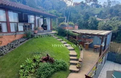Casa com 4 dormitórios à venda, 422 m² por r$ 1.950.000,00 - albuquerque - teresópolis/rj