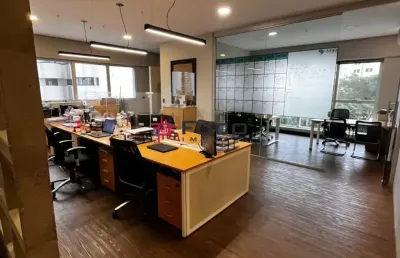 Sala comercial de 80m² para locação no jardim aquarius