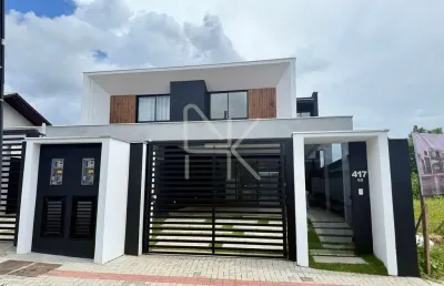 Sofisticação e conforto no coração do saguaçú - sobrado geminado com 3 suítes, piscina e 206 m² privativos