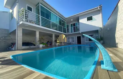 Casa com 3 quartos à venda na Rua Viseu, 11, Forquilhas, São José