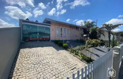 Casa com 2 quartos à venda na Rua Quinze de Novembro, 41830, Vila Nova, Joinville
