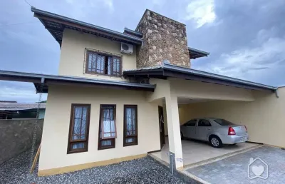Casa com 3 quartos à venda na Rua Quinze de Novembro, 22044, Vila Nova, Joinville