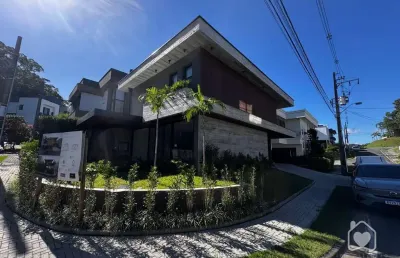 Casa com 3 quartos à venda na Rua Guilherme Zilmann, 186, Vila Nova, Joinville