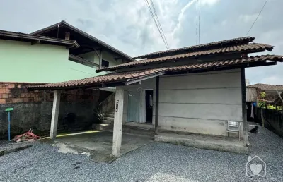 Casa com 4 quartos à venda na Rua Quinze de Novembro, 16991, Vila Nova, Joinville