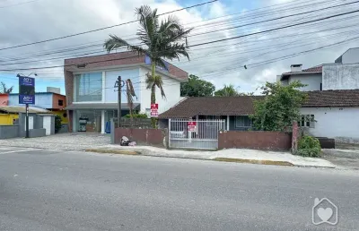 Casa com 3 quartos à venda na Rua Leopoldo Beninca, 64493, Vila Nova, Joinville