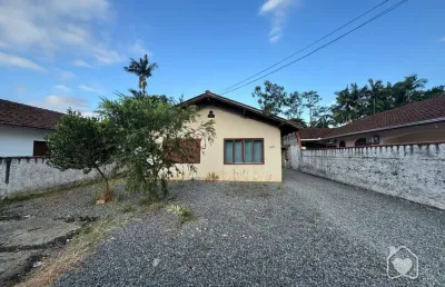 Casa com 3 quartos à venda na Rua Quinze de Novembro, 18608, Vila Nova, Joinville