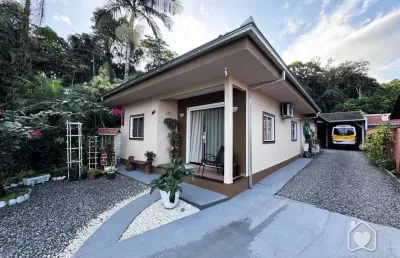 Casa com 3 quartos à venda na Rua Quinze de Novembro, 53077, Vila Nova, Joinville
