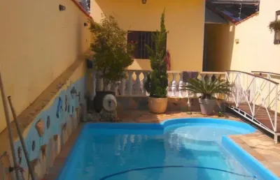 Sobrado na vila suissa  com 4 dormitórios sendo 2 suítes