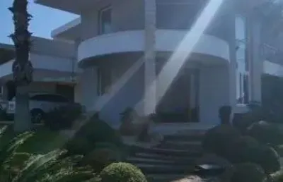 Belissima casa de luxo mobiliada em condominio ocean side- torres-rs