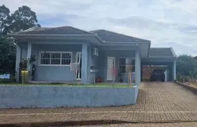 Casa com tres quartos a venda , bairro: pia em nova petropolis-rs