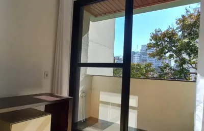 Lindo apartamento mobiliado bem próximo ao metro saúde!!!