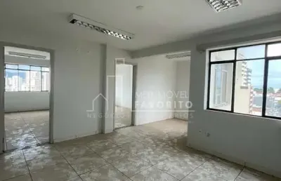 Sala comercial com 70 m , a venda, por apenas r  220 mil no centro, jundiaí-sp
