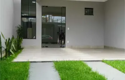 Casa com 3 quartos à venda em residencial jardins do lago - go