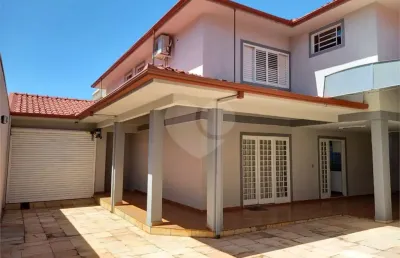 Sobrado com 3 quartos à venda em cidade jardim - go
