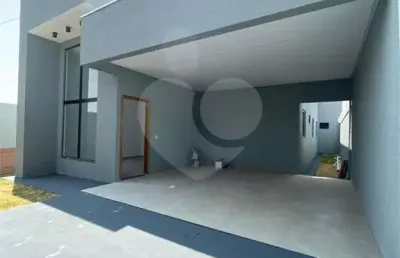 Casa com 3 quartos à venda em residencial cidade industrial - go