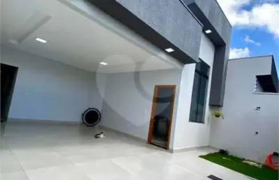 Casa com 3 quartos à venda na Presidente Juscelino Kubitschek, Campos Elísios, Anápolis
