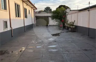 Casa com 4 quartos à venda na 3, Vila Góis, Anápolis