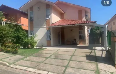 House ville, painel solar, piscina, 3 suítes, escrítorio, 4 vagas, financia