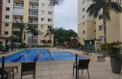 Cond vivendas rio negro, 76m2, com 1 suíte, andar alto, armários e climatizado com 2 vagas